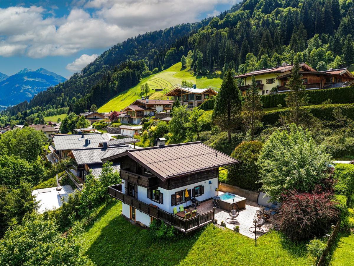 Chalet Mora-Lodge By Alpine Host Helpers Kitzbühel Exterior foto